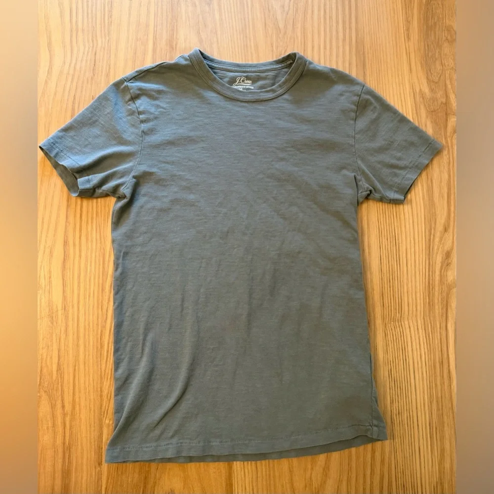 J. Crew ComfortWash Men’s Crew Neck T-Shirt — Slate Green